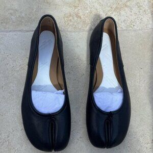 Maison Martin Margiela Women’s Black Flats 🖤🥿✨